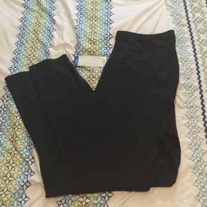 BNWT! Black cotton comfy maternity leggings!